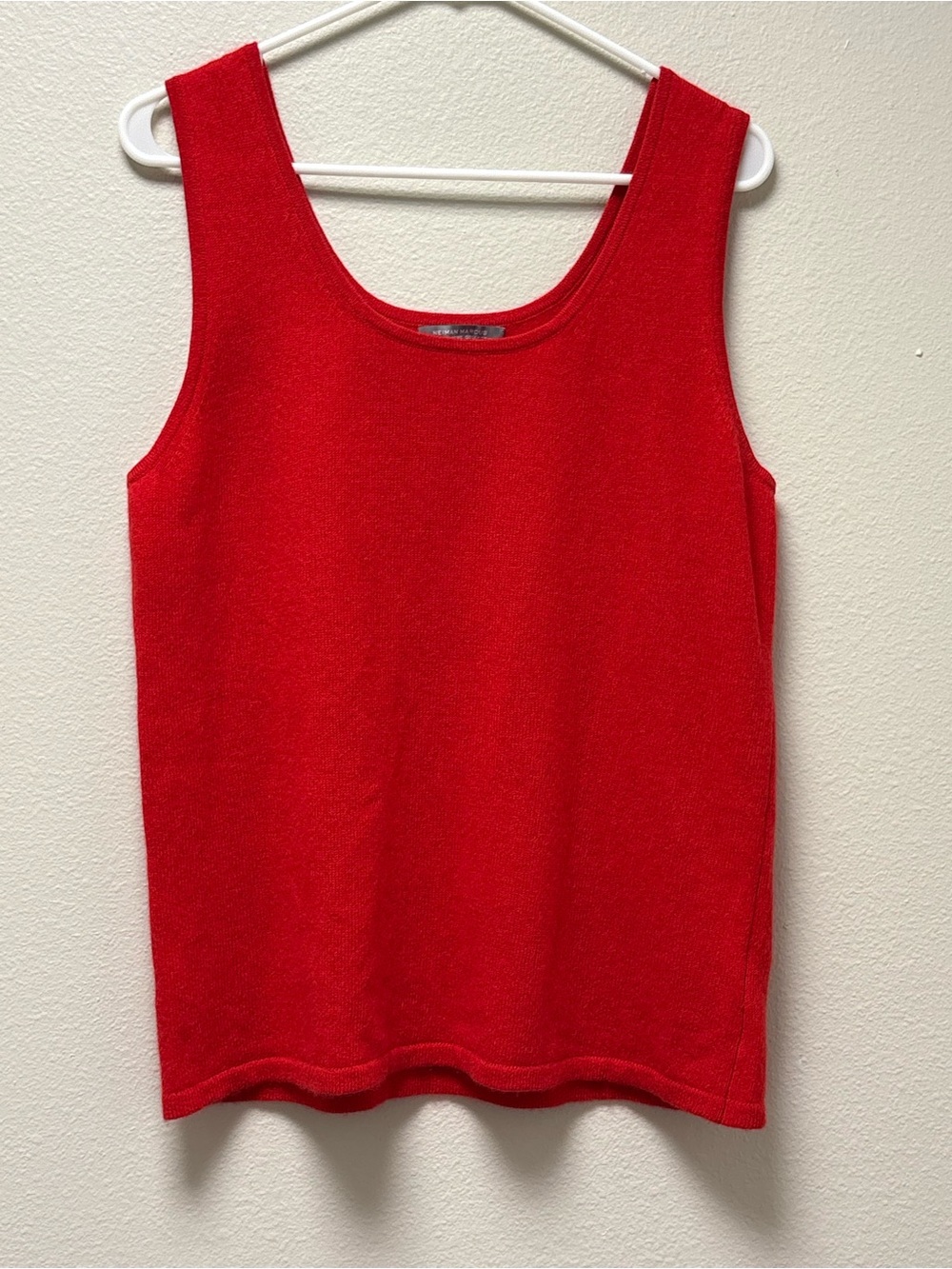Neiman Marcus Women's 2X Plus Red 100% Cashmere Knit Scoop Neck Pullover Tank